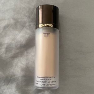 Tom Ford Traceless Soft Matte Foundation  1.5 cream 30ml/1oz Makeup.